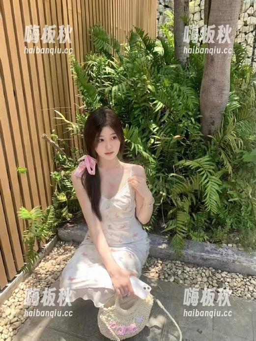 166fun 每次刷到“166fun”的视频,我都感觉自己被爱包围,可是有点怪……
