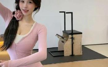 “17c吃瓜”的网址，你懂的，简单点就能消磨时间了嘛。