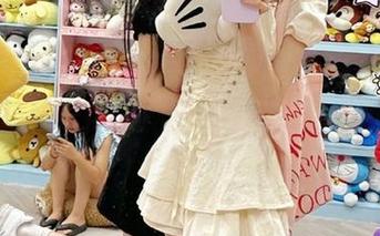 17吃瓜官网，入口似乎有点小难找，是我眼花了，还是它本来就故意隐藏？
