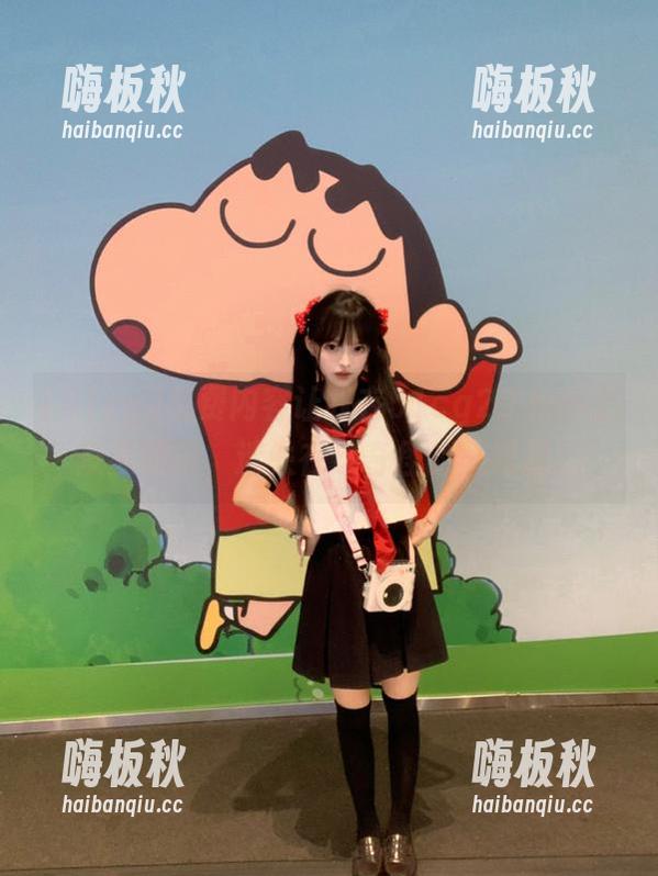 51cg 免费内容让我在51cg20 fun上反复横跳,迷失在这奇怪的藩篱里。