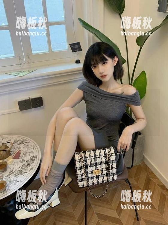 登录官网，才发现51cg吃瓜网又改名了，叫‘瓜群乐’啥意思，乐个啥啊？
