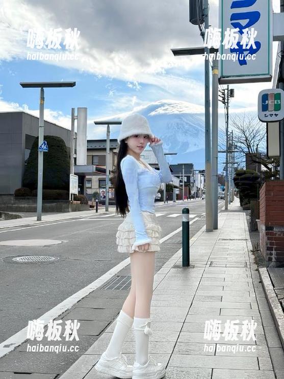 在线上品尝瓜果，51吃瓜app有点啥值得留意的？