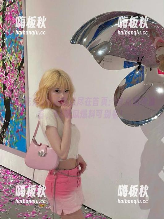 最近热点尽在首页：没点精神准备，51吃瓜爆料可别看！