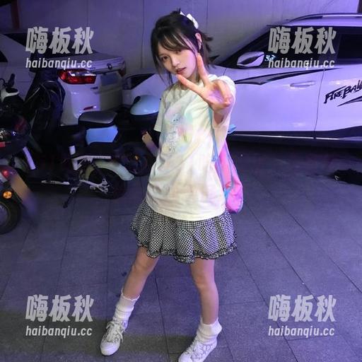 每次点开51吃瓜网址，总有种偷偷的永久沉迷…