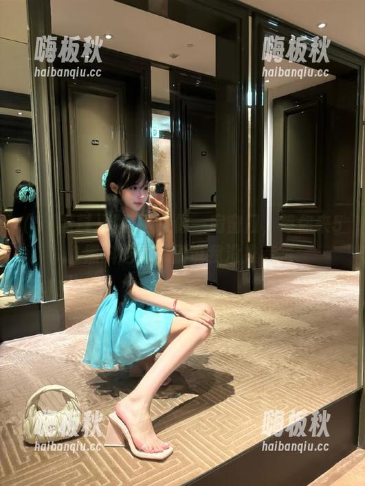 51黑料 那条链接像一扇窗口,等你来51黑料吃瓜,别说我没推荐哦