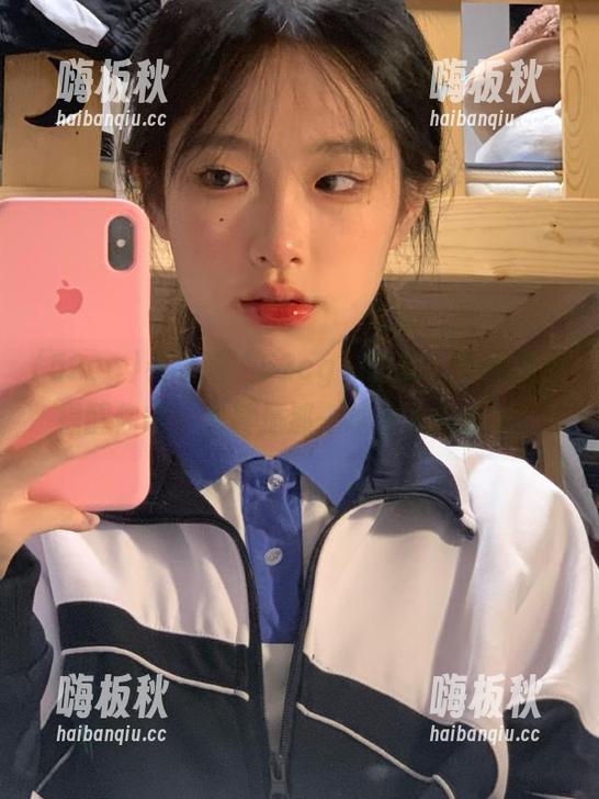 52cg 看看这“52cg”的瓜,别说我没提醒你哦,尤其是那一堆迷人的曲线!