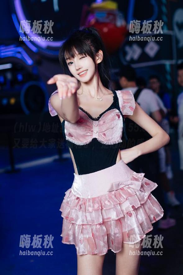 hlw 地址找到了,“hlw155.ccm”又要给大家送福利了,是心动的感觉吗?