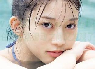 被“www.51cg1.com”视频圈住，手指滑动之间又发现了新世界。