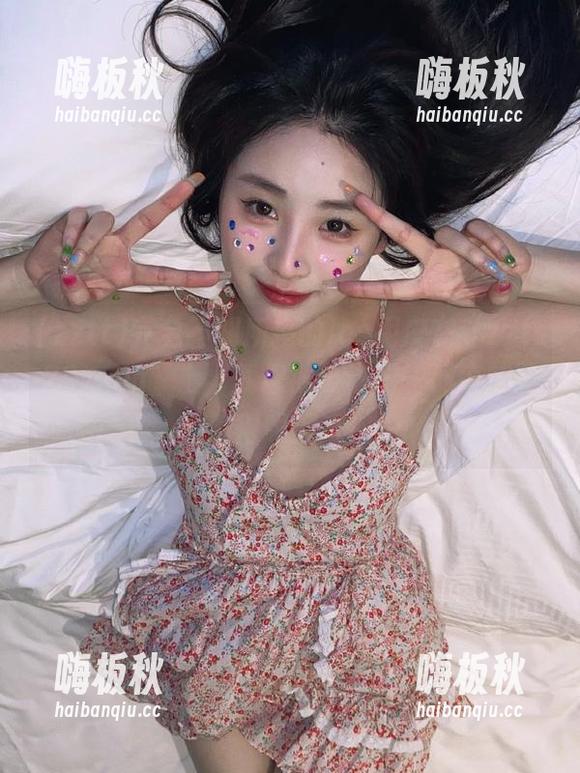 zztt 完全不知所措的ios用户在“zztt22.com”上,就像被吸进了一锅麻辣烫,辣得眼泪直流。