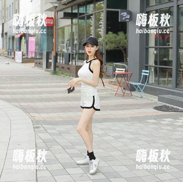 五一吃瓜 看五一吃瓜官网网页版,八卦都能顺路直达,在家也能追到“奇奇怪怪”。