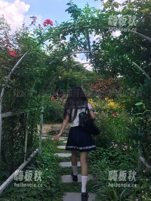 吃瓜网 没想到吃瓜网的黑料分享得如此离谱,这也太好玩了吧!