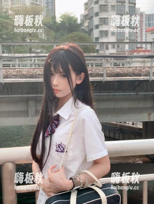 吃瓜网 我在吃瓜网官网看到了超火的黑料,心里那个八卦的小人跳得欢啊!