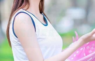 突然点开“国产吃瓜”app的那一刻，感觉自己变成了个小间谍，哈哈。