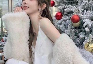 在每日黑料上，分享不为人知的趣事，快拿小本本记下来！