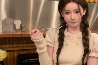 你敢不敢再“黑”一点？登录“黑料不打样”瞬间让我大开眼界！