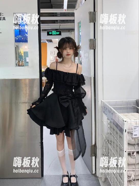 你以为好东西都藏着？黑料不打烊166.su官网一上线，统统给你曝光！