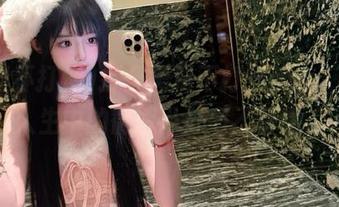 打开黑料不打烊app，岗亭人生中的微博八卦毫不留情。
