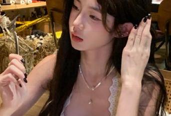 为何我一不小心就迷失在zztt08黑料不打烊网页的这一链接里？