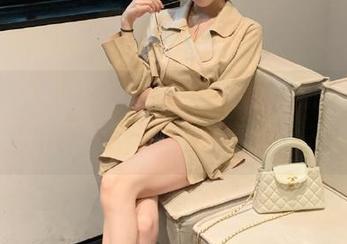 黑料传送门首页，把瓜剥得透亮，光彩熠熠！