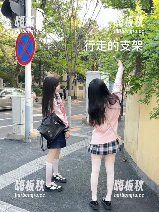 黑料社 仔细品品,黑料社发布的瓜也太香了吧!一口气吃三十个!