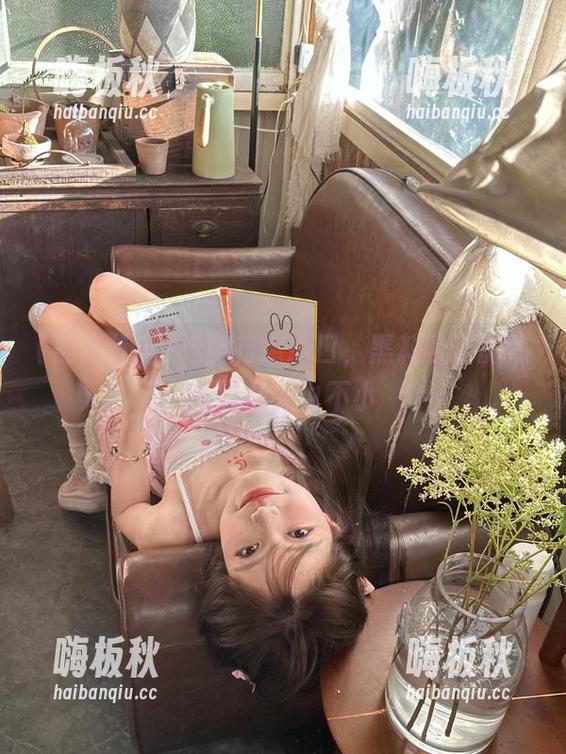线路有点拗口，黑料社区的热腾腾八卦也不小