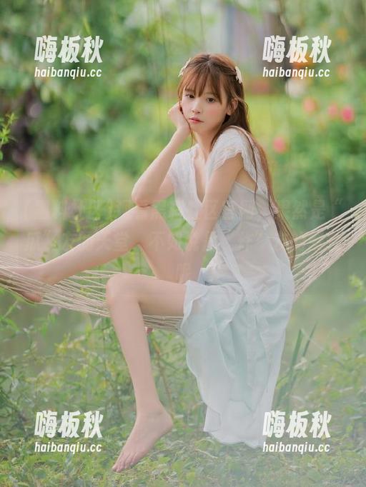 观看黑料社区官网，果然是“瓜”友的天堂，不如说是“炸”友的聚会呢