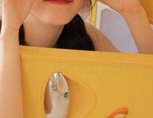 夜深人静时，观看黑料网的秘密时刻，这份疯狂无止境